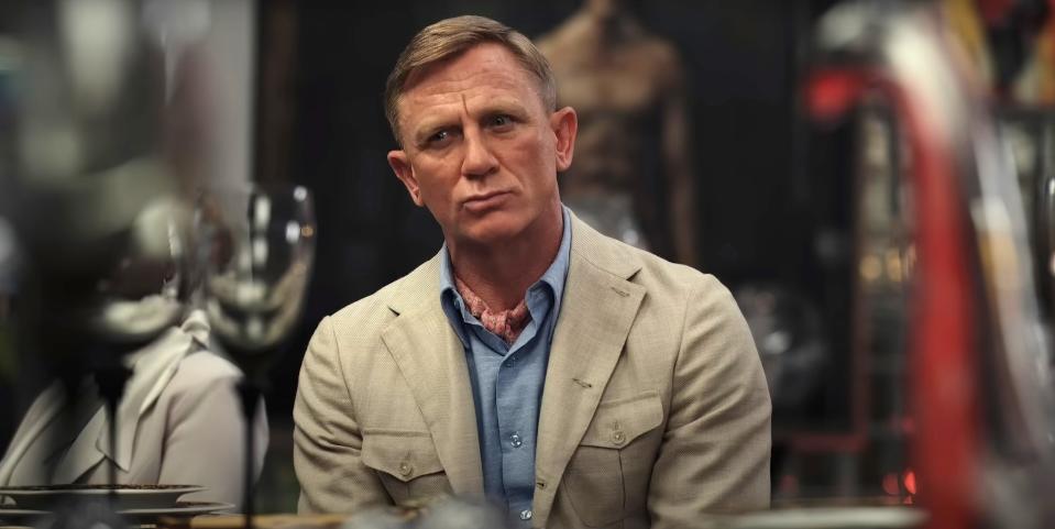 Daniel Craig in Glass Onion: A Knives Out Mystery