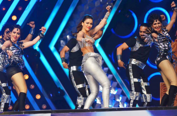 Bollywood thanks the Police department for their service at the Umang Mumbai Police Show