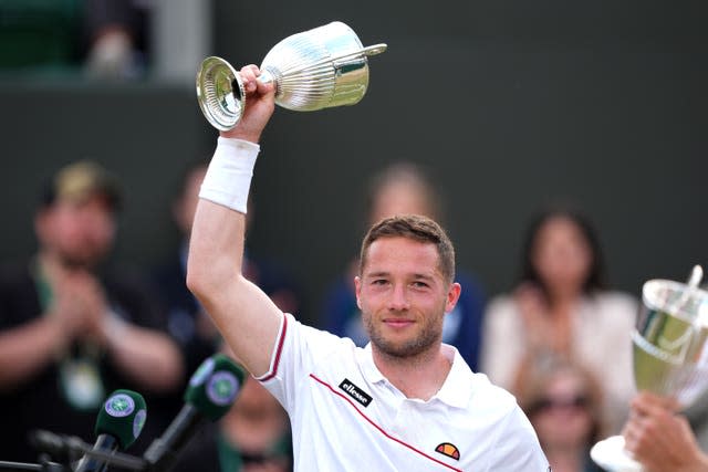 Alfie Hewett celebrates success at Wimbledon