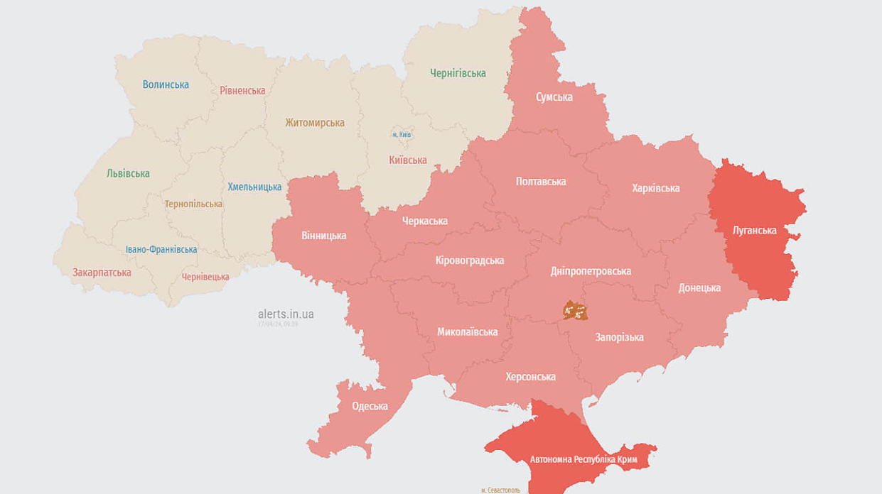 Screenshot: map of air-raid warnings issued in Ukraine