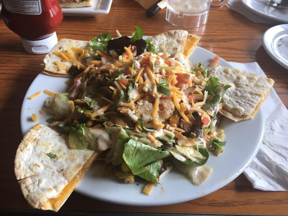 Chili's quesadilla explosion salad yelp