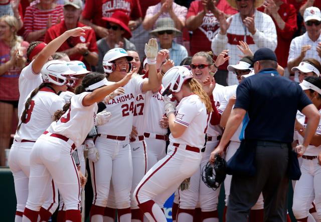 Tennessee Baseball and Oklahoma Softball Are on Top of Their Sports - The  New York Times