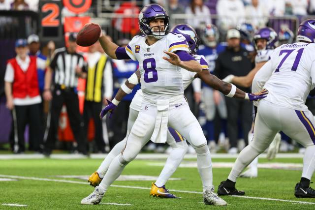 Watch Kirk Cousins Celebrating On Plane After Vikings Win