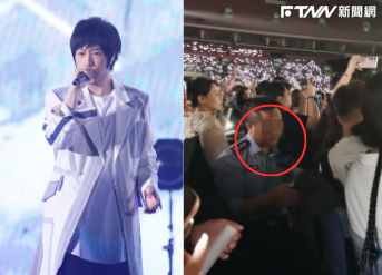 五月天演唱會中，歌迷自爆買黃牛票進場引發警察關切 (圖/取自微博@五月天、@新浪娛樂)