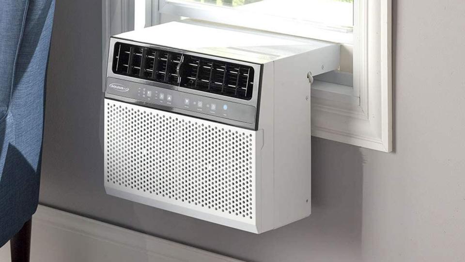 Window Air Conditioner with Remote