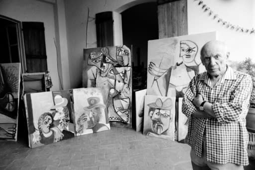 El pintor y escultor español Pablo Picasso, el 13 de octubre de 1971 en su casa-estudio en Mougins, en el sur de Francia (AFP/Archivos | Ralph Gatti)