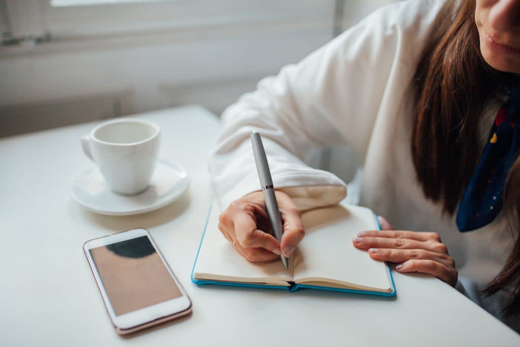 New York Times story about two writers sparks debate on social media (Getty Images/iStockphoto)