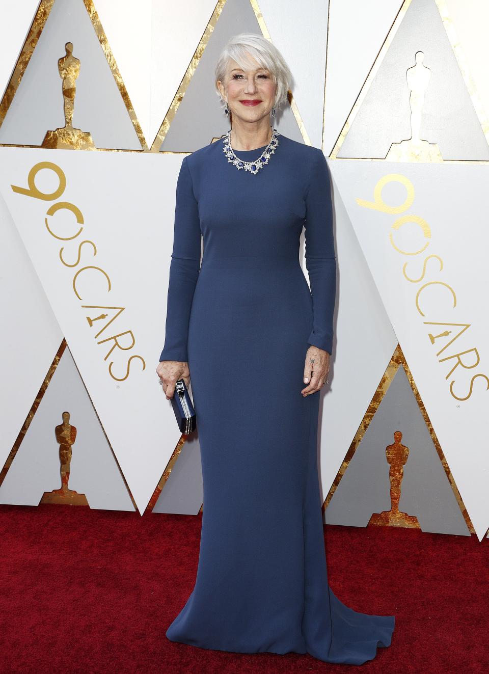 MCX214. Hollywood (United States), 05/03/2018.- Helen Mirren arrives for the 90th annual Academy Awards ceremony at the Dolby Theatre in Hollywood, California, USA, 04 March 2018. The Oscars are presented for outstanding individual or collective efforts in 24 categories in filmmaking. (Estados Unidos) EFE/EPA/MIKE NELSON