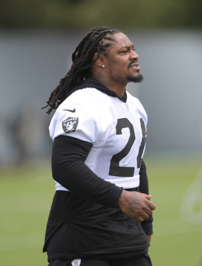 Marshawn Lynch: Projecting Oakland Raiders RB 2017 Fantasy numbers