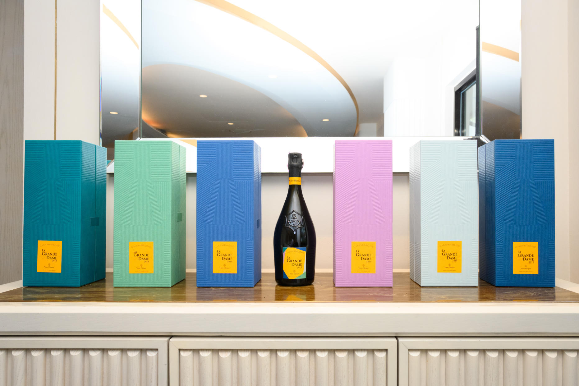 Veuve Clicquot La Grande Dame 2015 Paola Paronetto Gift Box