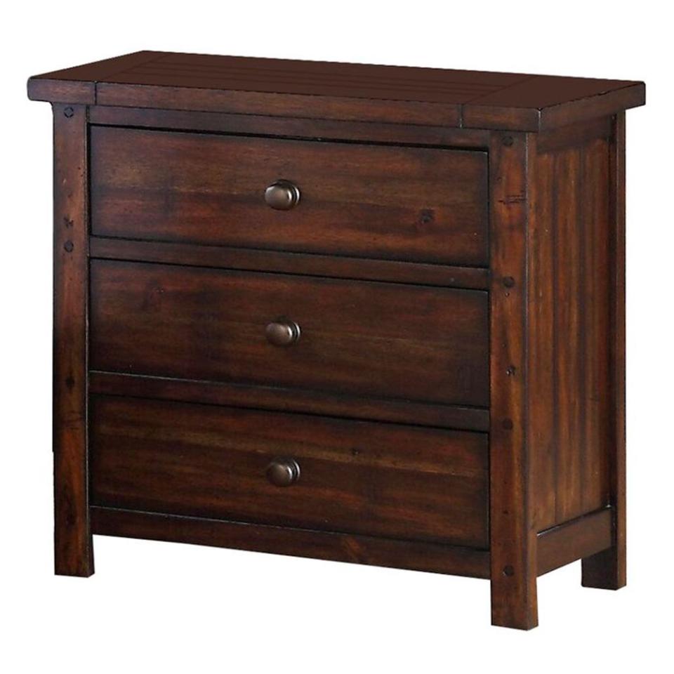 Hollister 28-Inch, 3-Drawer Bachelor's Chest