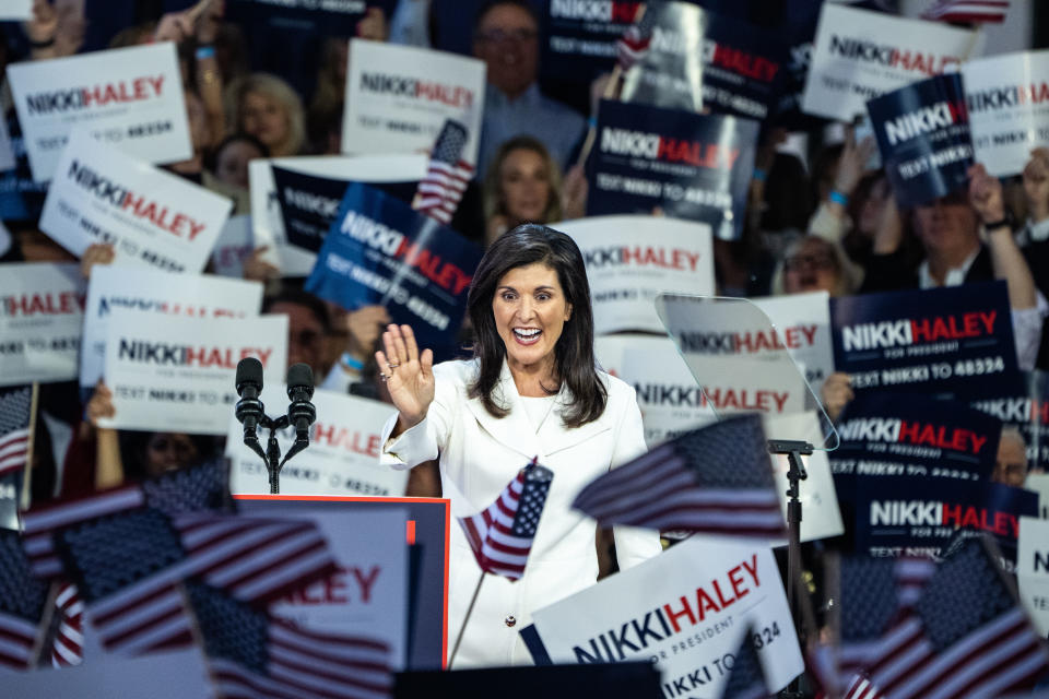 Nikki Haley, exgobernadora de Carolina del Sur y antigua embajadora de Estados Unidos ante las Naciones Unidas, anuncia su candidatura a la presidencia en Charleston, Carolina del Sur, el 15 de febrero de 2023. (Haiyun Jiang/The New York Times).