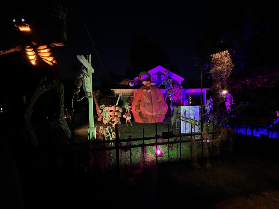 Alan perkins halloween display