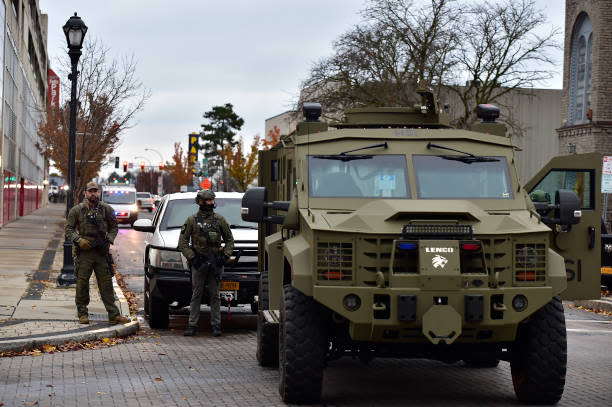 Homeland Security, Border Patrol, and local authorities block traffic to the Rainbow Bridge, one of four major crossings between the U.S. and Canada that is closed after a car crashed and exploded at the bridge on 22 November 2023 (Getty Images)