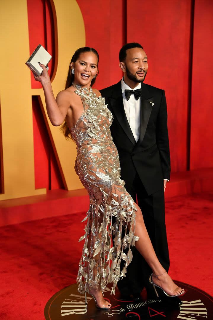 Chrissy Teigen junto a John Legend