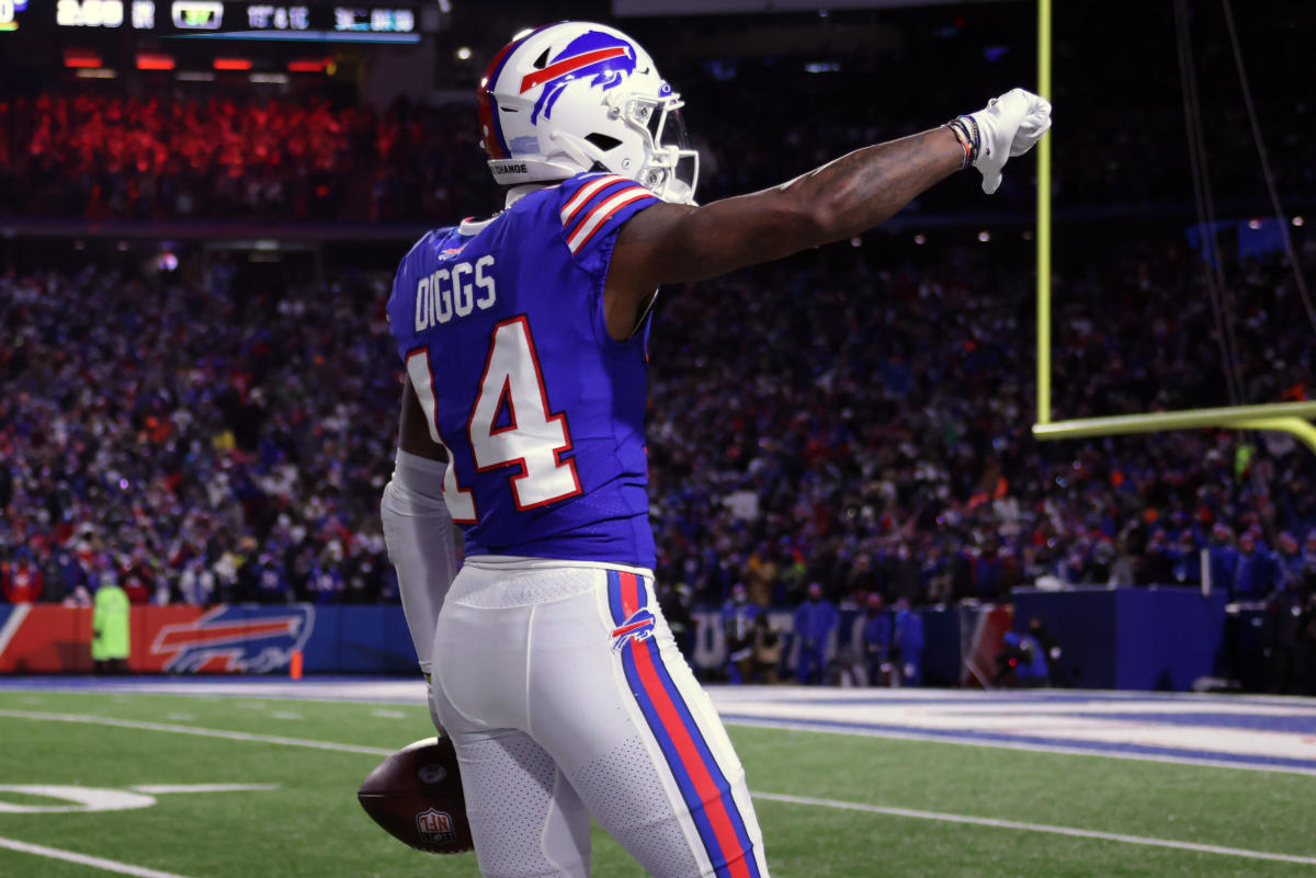 Bills: Stefon Diggs is subject of reporter's NSFW hot-mic gaffe