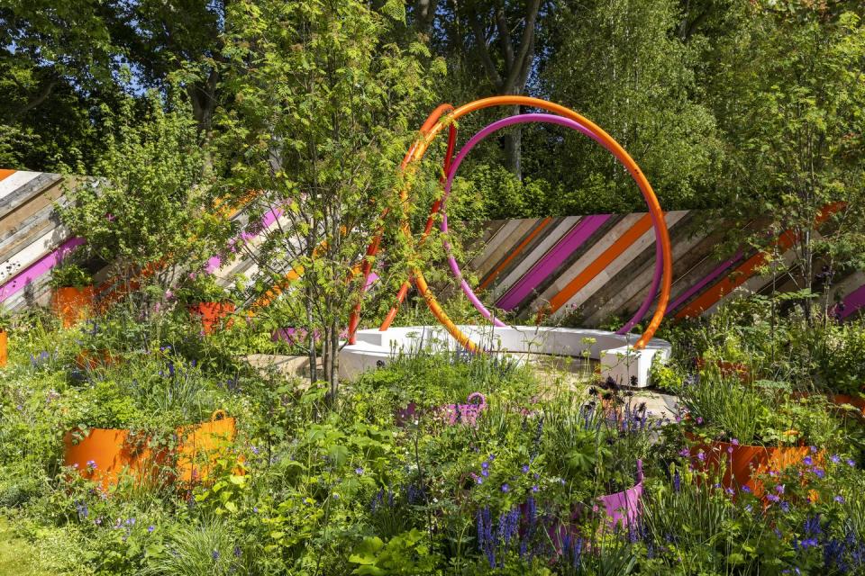 cityscapes' st mungos putting down roots garden, rhs chelsea 2022