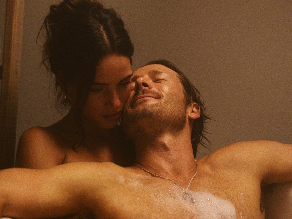 Adria Arjona and Glen Powell in "Hit Man."