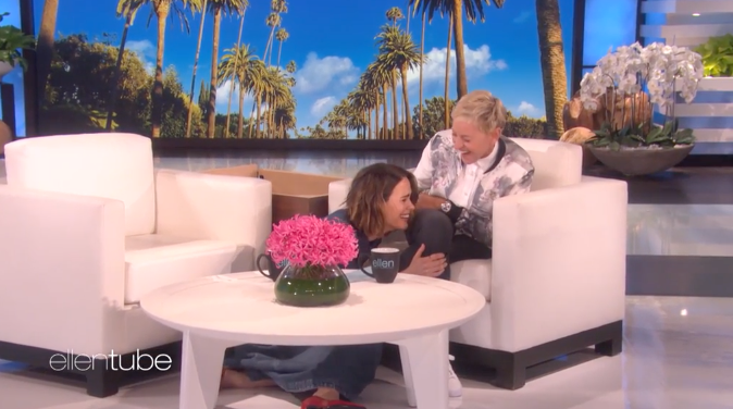 Sarah couldn't help but fall off her chair after the clown frightened her. Source: The Ellen Show