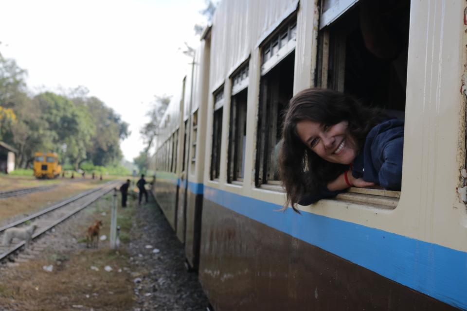 The train visibly swings due to a mismatch between the track and the carriages