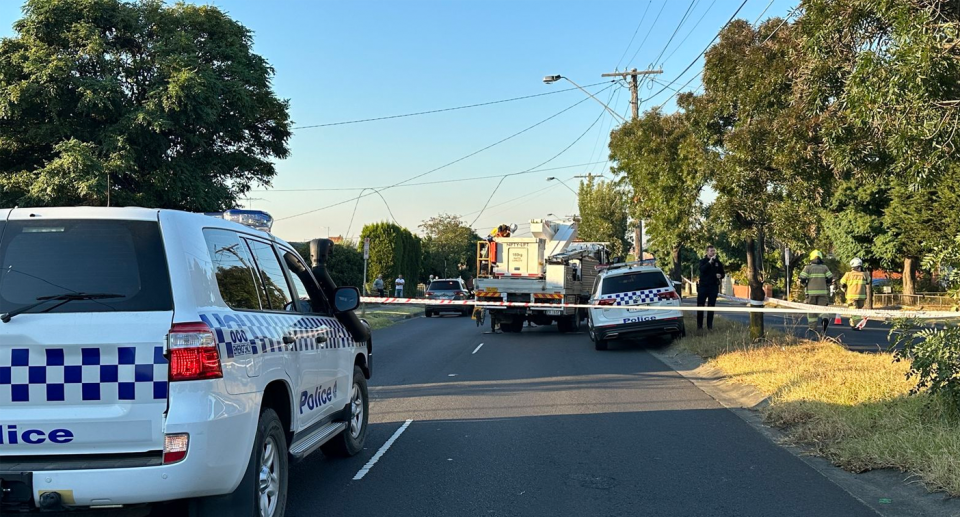 The scene on Preston Street in Melbourne where a man plunged to his death from a hot air balloon. 