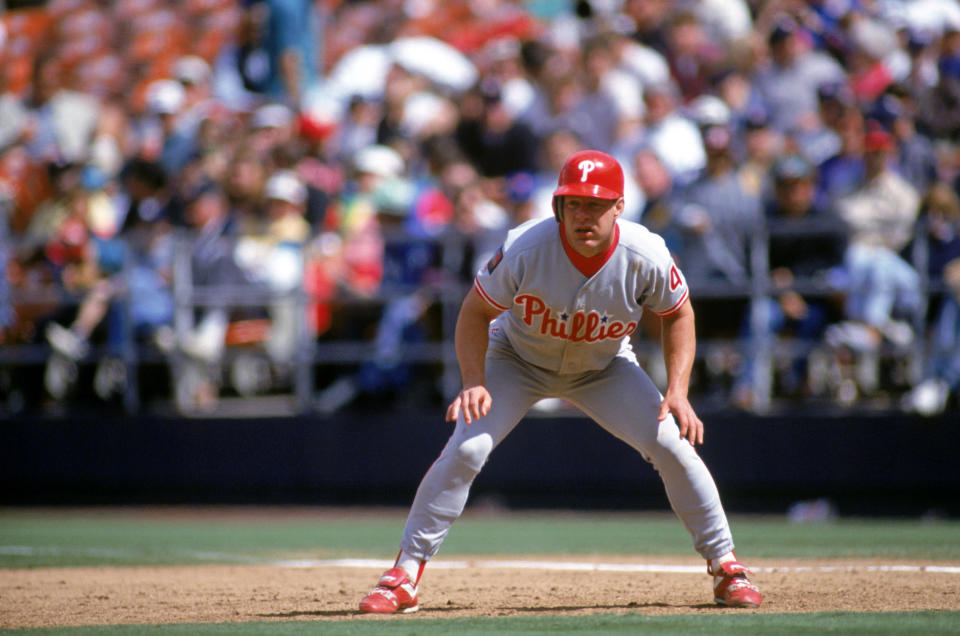 SAN DIEGO - APRIL 24:  Lenny Dykstra #4 of the Philadelphia Phillies leads off the base during a game against the San Diego Padres on April 24, 1994 at Jack Murphy Stadium in San Diego, California.  (Photo by J.D. Cuban/Getty Images)