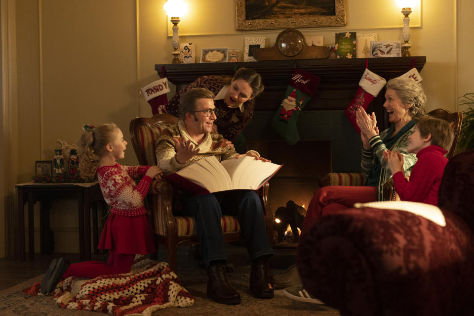 What Is the Plot of 'A Christmas Story Christmas'?