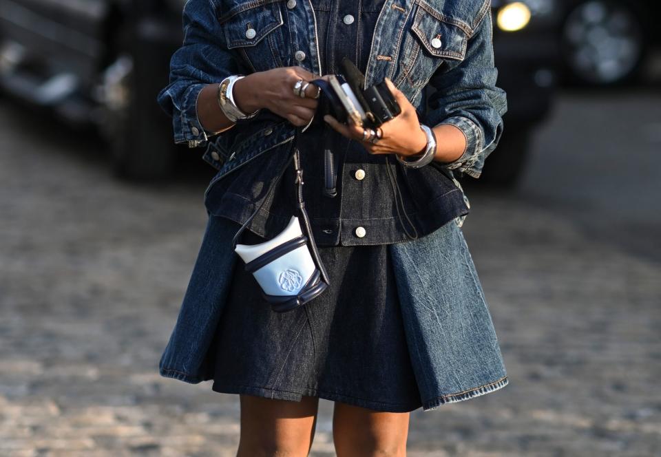 A History of the Denim Skirt: See Its Evolution Through the Years