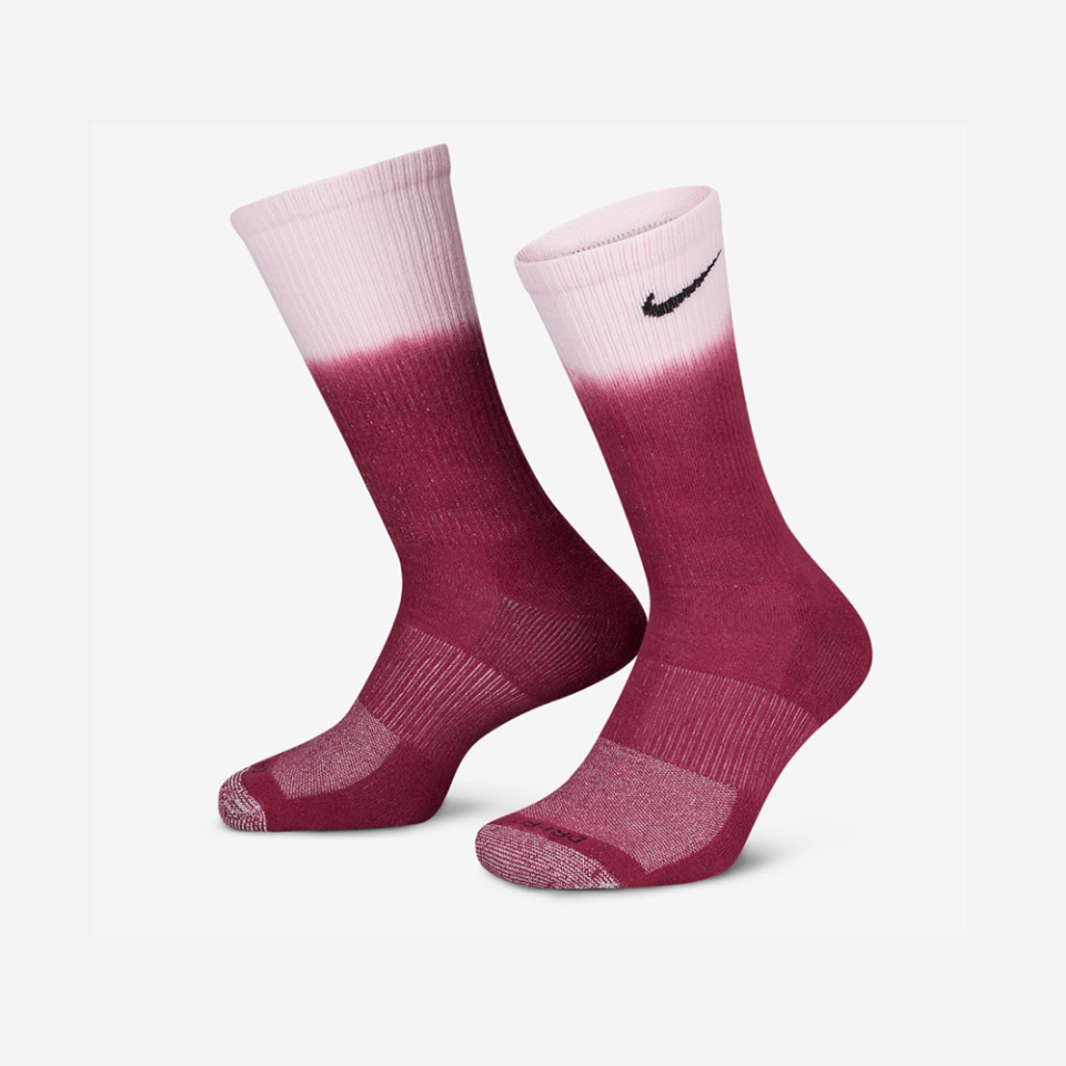 <p><a href="https://go.redirectingat.com?id=74968X1596630&url=https%3A%2F%2Fwww.nike.com%2Ft%2Feveryday-plus-cushioned-crew-socks-2-pairs-03kH4r&sref=https%3A%2F%2F" rel="nofollow noopener" target="_blank" data-ylk="slk:Shop Now;elm:context_link;itc:0;sec:content-canvas" class="link ">Shop Now</a></p><p>Everyday Plus Cushioned Crew Socks (2 Pairs)</p><p>nike.com</p><p>$12.97</p><span class="copyright">Nike</span>