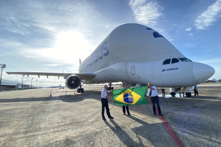 El avión de carga Airbus Beluga ST en Brasil