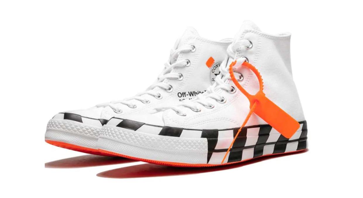 Converse Chuck 70 off white hi top sneakers