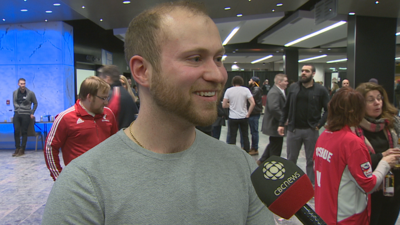A fairytale ending: Fans share in the excitement of Team Gushue's 1st Brier win