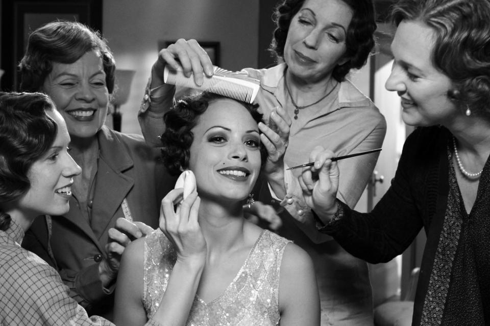 THE ARTIST, center:  Berenice Bejo, 2011, ©Weinstein Company/courtesy Everett Collection