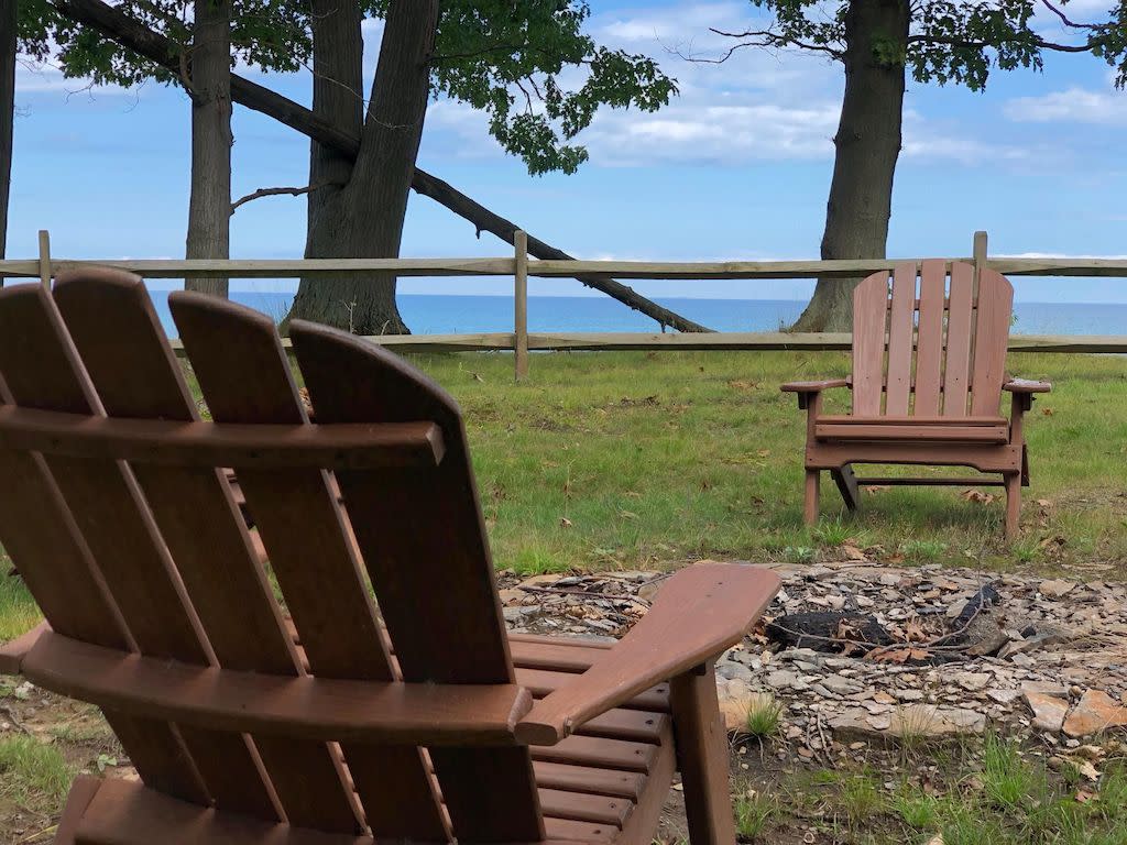 Charming Cottage with Private Beach