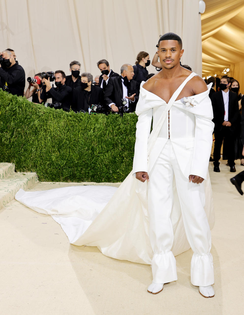 Jeremy on the Met Gala stairs