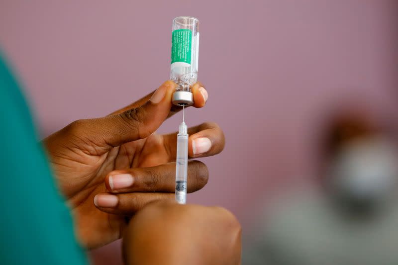 Ghana launches COVID-19 vaccination campaign