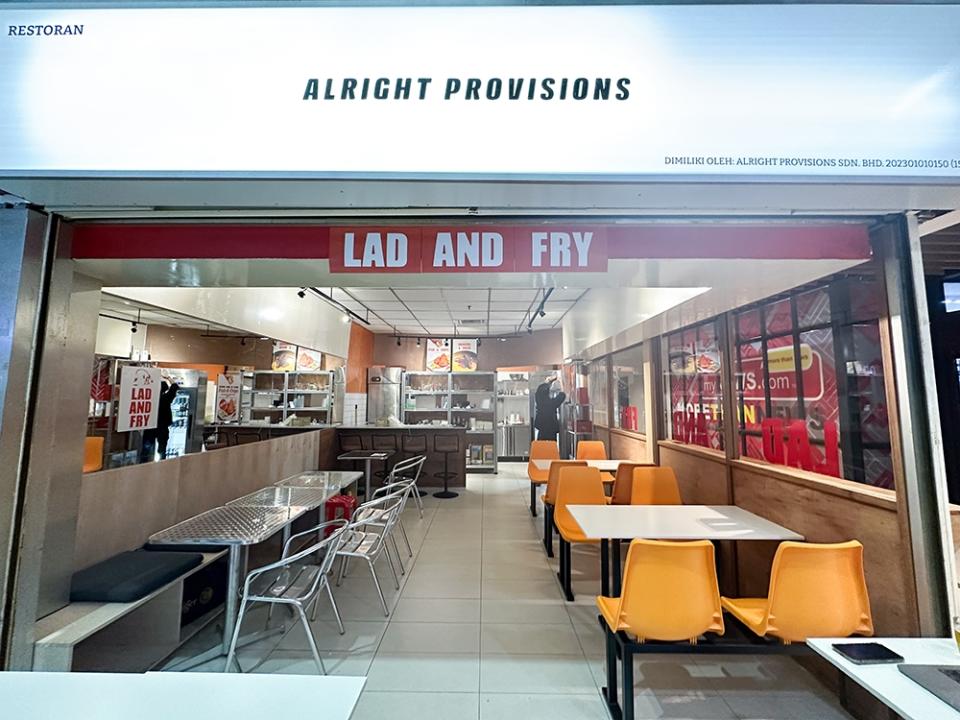 Find the newly opened Lad And Fry the moment you walk inside the main entrance of Wisma Cosway.