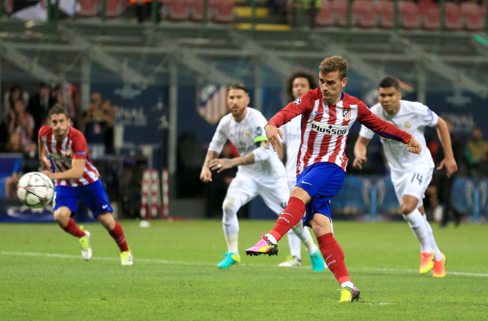 Pour sa 2e saison avec l'Atlético, Grizou atteint en 2016 la finale de la C1 (qu'il perd face au Real Madrid de Ronaldo). La même année, il porte également les Bleus jusqu'à la finale de l'EURO (perdue face au Portugal de Ronaldo).