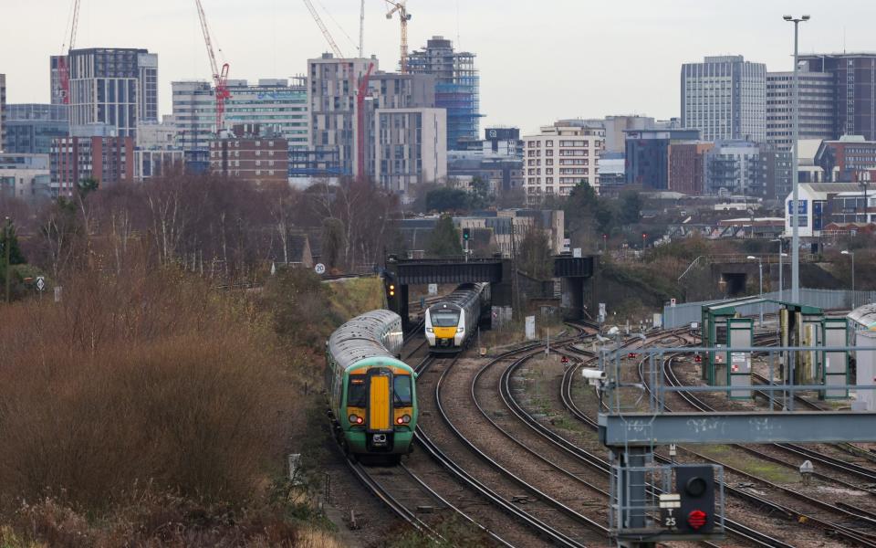 Covid train schedules threaten to wreck return to the office