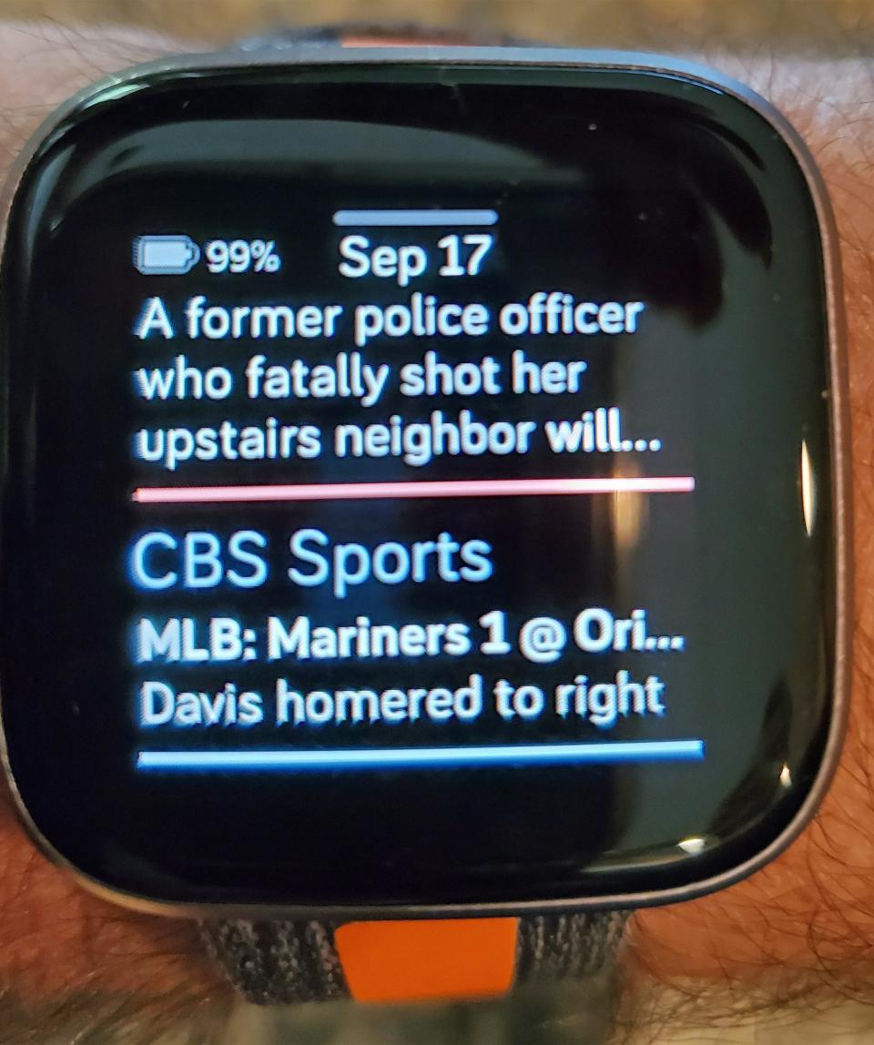 How CBS Sports looks on the Fitbit