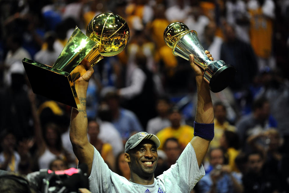 Los Angeles Lakers legend Kobe Bryant would have turned 42 years old on Sunday. (Ronald Martinez/Getty Images)