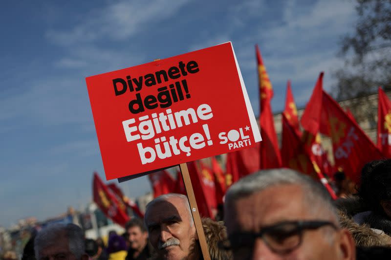 Rally against government's latest religion-related policies on the education system, in Istanbul