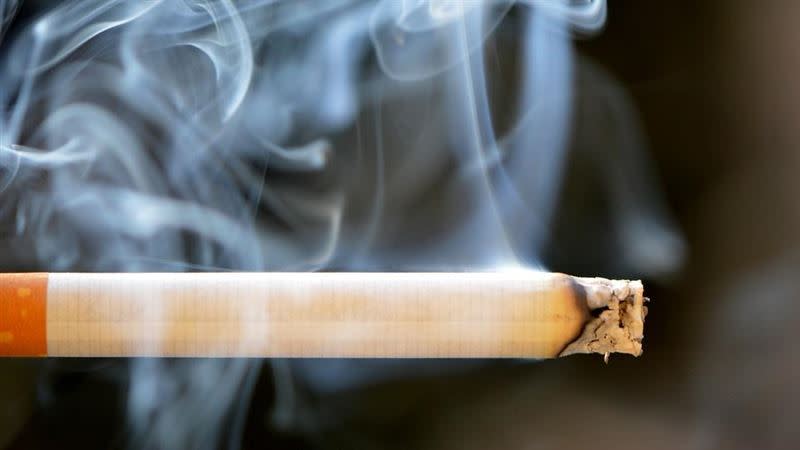 台中陳姓男子指控鄰居每天抽40多支菸毒害他，雙方鬧上法庭，陳男接連吞敗。（圖／Pixabay）