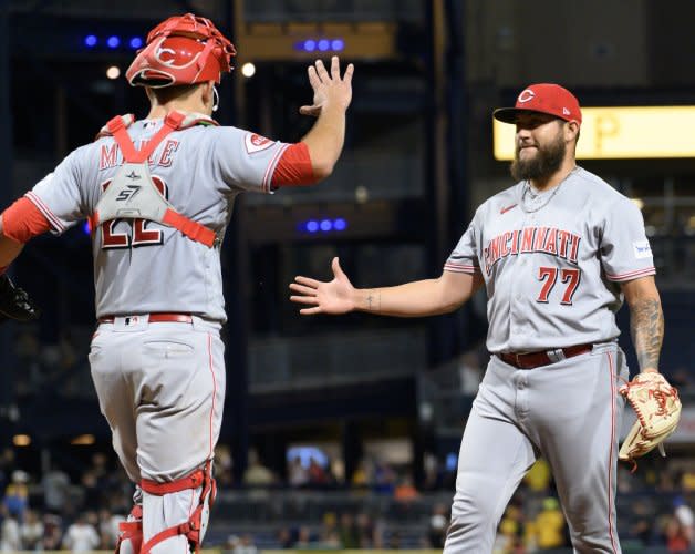 In photos: MLB: Cincinnati Reds, Pittsburgh Pirates split day