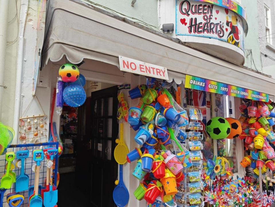 Dorset Echo: Queen of Hearts gift shop on St Albans Street