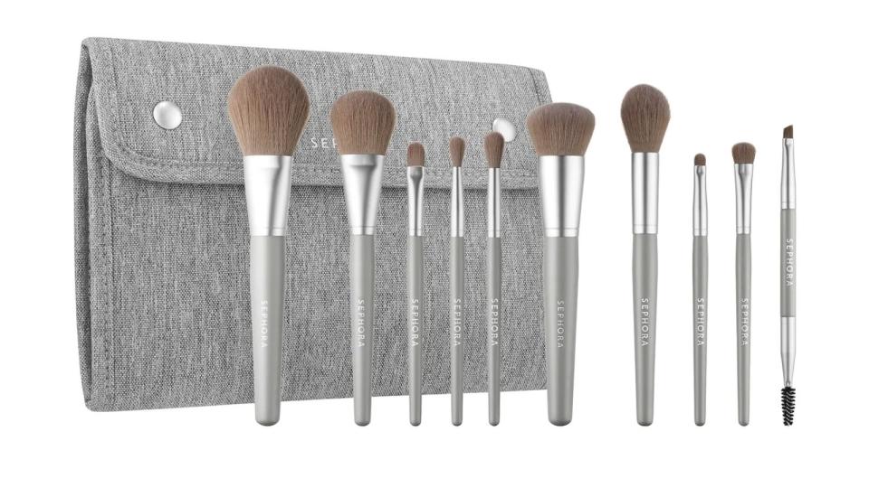 Best gifts for makeup lovers: Sephora Collection Deluxe Brush Set.