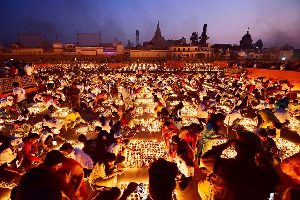 阿約提亞排燈節（Photo by SANJAY KANOJIA / AFP, Image Source : Getty Editorial）