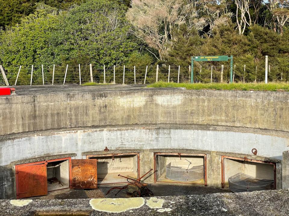 A gun encampment at Fort Stony Batter.