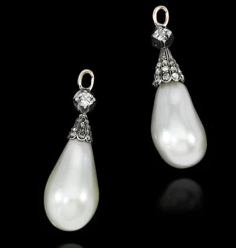 marie antoinette pearl earrings - Credit: Sotheby's Geneva