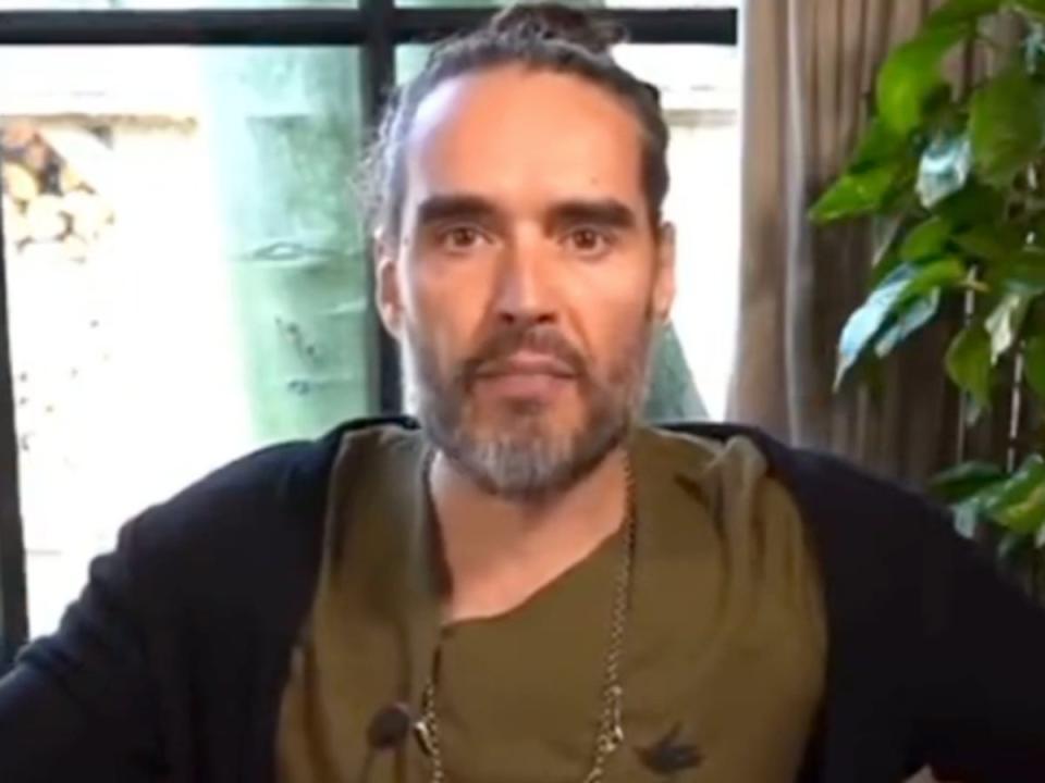 Comedian Russell Brand calls Canadian Prime Minister Justin Trudeau a tyrant in a video discussing the war in Ukraine and democratic ideals (screengrab)